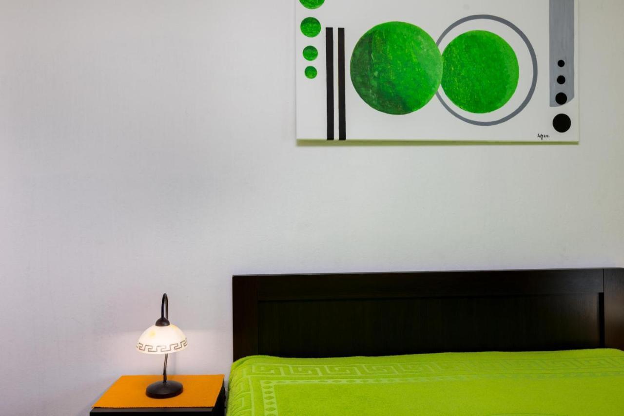Appartamento Apartman Volaric Krk Town Esterno foto